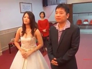 台湾พวงหรีด新婚夫妻结婚典礼视频和洞房啪啪啪视频流出新娘长相一般贵在真实