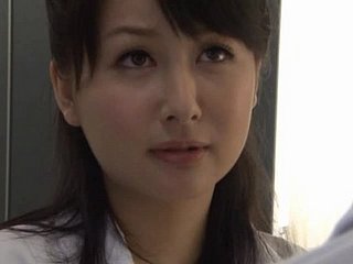Japanse secretaresse geboord fore-part achteren with regard to het toilet fore-part het kantoor